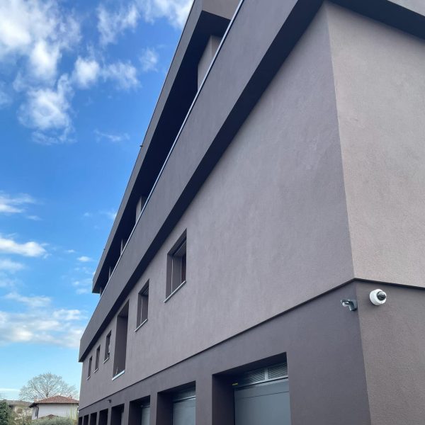 IMG 7860 e1763484213146 Profili e Raccordi per tetti IMG 7860 e1763484213146 Profili e Raccordi per tetti