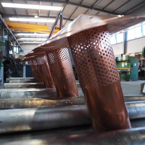 Officine Nuove Lattoneria Carpenteria metallica 080824 10 13 10 Camini su misura Officine Nuove Lattoneria Carpenteria metallica 080824 10 13 10 Camini su misura