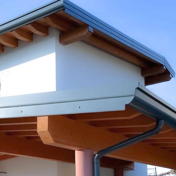 f62c2f99 685e 4732 a1fc 6ce48d6d15e1 Profili e Raccordi per tetti f62c2f99 685e 4732 a1fc 6ce48d6d15e1 Profili e Raccordi per tetti